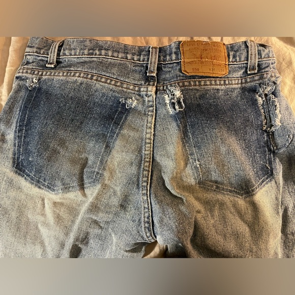 Mid 90s distressed Men’s vintage 550 Levi’s Denim Pants - Picture 5 of 6